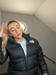 Strongqueen — Stripchat recorded stream screenshot (15 Feb 2026)