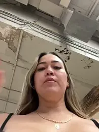 Danielavegax — Stripchat recorded stream screenshot (15 Feb 2026)