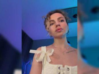 Nataliecroys — Bongacams recorded stream image, 15.02.2026 23:20