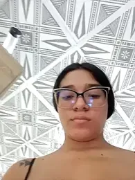 -VICKKY — Stripchat recorded stream image, 05.03.2025 18:10