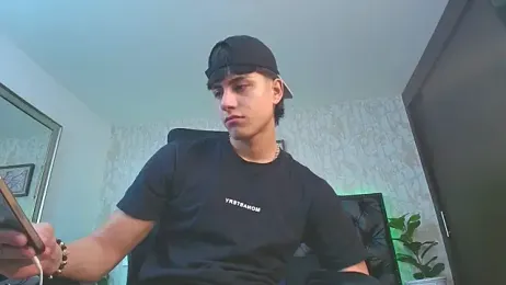 Lander_Cruz — Stripchat recorded stream image, 17.02.2026 17:40