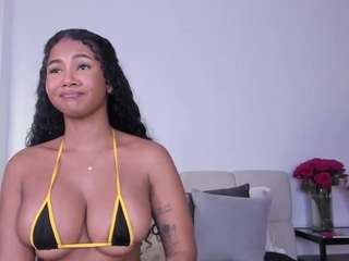 ninagold — Camsoda recorded stream image, 18.02.2026 02:40