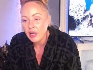 mshunnybunnyy — Camsoda recorded stream screenshot (18 Feb 2026)