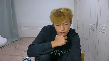 Chocolates-001 — Stripchat recorded stream screenshot (18 Feb 2026)