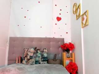 emma-foxx1 — Camsoda recorded stream image, 18.02.2026 20:00