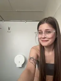 mmelicious — Stripchat recorded stream screenshot (19 Feb 2026)