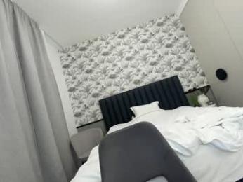 ehotlovea — Chaturbate recorded stream screenshot (05 Mar 2025)