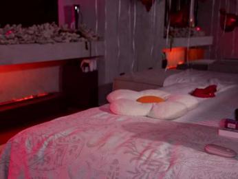 AlexisGrays — Bongacams recorded stream screenshot (19 Feb 2026)