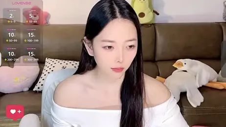 ziyu111 — Stripchat recorded stream image, 06.03.2025 04:30