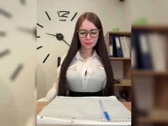 Brenda_KiSKA — Bongacams recorded stream image, 06.03.2025 06:00