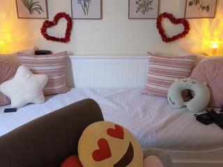 Alejandhra — Flirt4free recorded stream screenshot (21 Feb 2026)