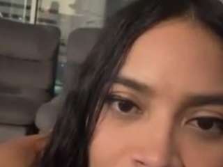 salommecruz — Camsoda recorded stream image, 22.02.2026 02:20