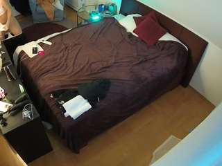 voyeurcam-julmodels-whitebed-2 — Camsoda recorded stream screenshot (20 Feb 2026)