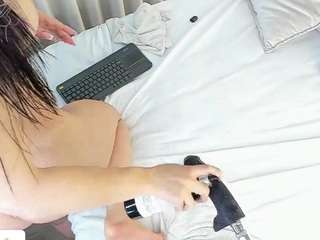 angie-roses — Camsoda recorded stream image, 23.02.2026 21:50