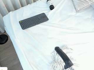 angie-roses — Camsoda recorded stream image, 23.02.2026 21:50