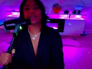 briannabrave — Camsoda recorded stream image, 24.02.2026 04:00
