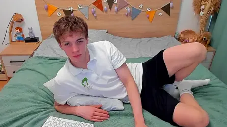 Fandi_777 — Stripchat recorded stream screenshot (24 Feb 2026)