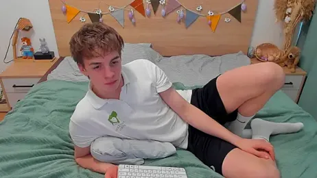 Fandi_777 — Stripchat recorded stream screenshot (24 Feb 2026)