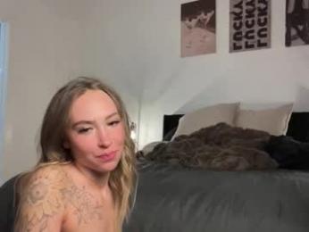 thekiraskys — Chaturbate recorded stream screenshot (25 Feb 2026)