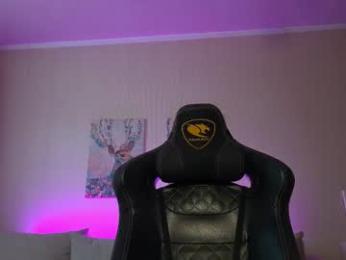 twiinkie_pie — Chaturbate recorded stream image, 26.02.2026 08:10