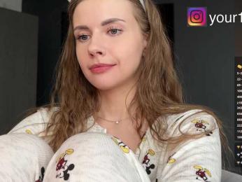 VikkiExtraCheese — Bongacams recorded stream image, 27.02.2026 01:50