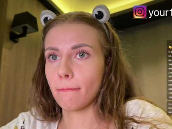 VikkiExtraCheese — Bongacams recorded stream image, 27.02.2026 01:50