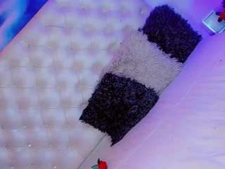 veroniica-mist — Camsoda recorded stream image, 01.03.2026 04:50