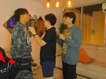 houseofwarrios — Chaturbate recorded stream screenshot (01 Mar 2026)