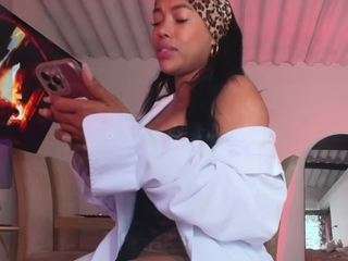 saamytits — Camsoda recorded stream image, 01.03.2026 14:10