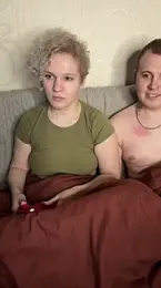 MrMrsRight — Stripchat recorded stream image, 06.03.2025 18:00