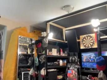 brad_bounce — Chaturbate recorded stream screenshot (04 Mar 2026)