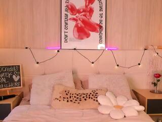 Mia Brooklyn — Flirt4free recorded stream screenshot (04 Mar 2026)