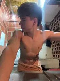 Handsome_boys69 — Stripchat recorded stream image, 05.03.2026 05:30