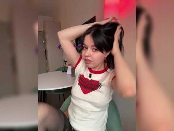 Businka13 — Bongacams recorded stream image, 05.03.2026 10:00