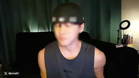 powq05 — Stripchat recorded stream screenshot (05 Mar 2026)