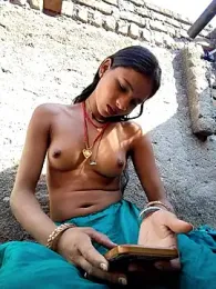 R_Roshni — Stripchat recorded stream screenshot (06 Mar 2026)