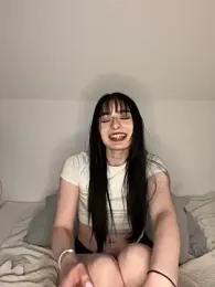 AdelinaAlia — Stripchat recorded stream image, 06.03.2026 20:30