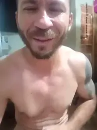 RobertoLuiz84 — Stripchat recorded stream image, 07.03.2026 00:10