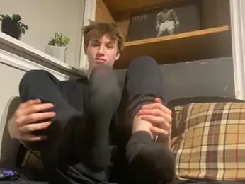 yourwhiteboy1 — Stripchat recorded stream image, 07.03.2026 03:30