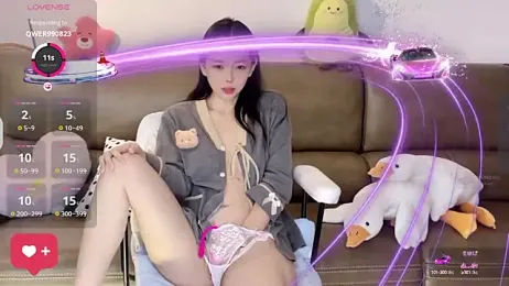 ziyu111 — Stripchat recorded stream image, 07.03.2025 02:00