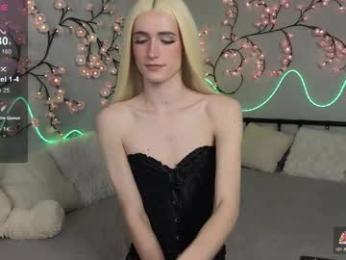 kris_mon — Chaturbate recorded stream screenshot (07 Mar 2026)