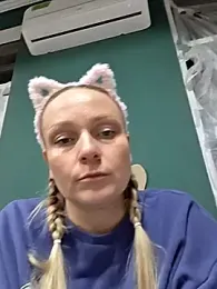Bondgirl_013 — Stripchat recorded stream image, 08.03.2026 16:40