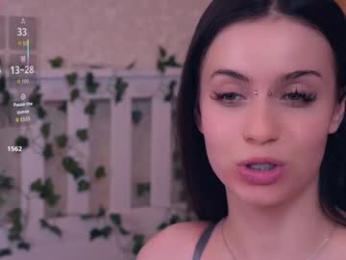 vivid_girls — Chaturbate recorded stream image, 09.03.2026 07:00