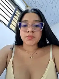 -VICKKY — Stripchat recorded stream image, 09.03.2026 13:40
