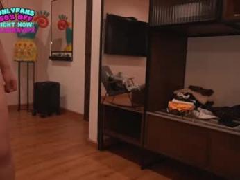 laura3_3 — Chaturbate recorded stream image, 10.03.2026 00:40