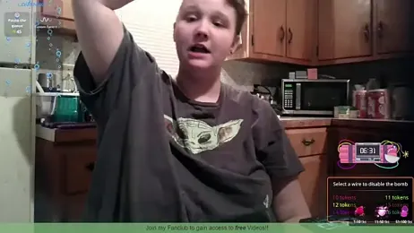 TurtleLady420 — Stripchat recorded stream screenshot (07 Mar 2025)