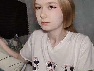 keshiavondracek — Camsoda recorded stream screenshot (12 Mar 2026)