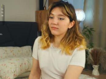 pinkncrazy — Chaturbate recorded stream screenshot (01 Feb 2025)