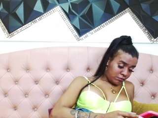 andrea-safeira — Camsoda recorded stream image, 12.03.2026 21:50