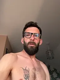 Michel_huge — Stripchat recorded stream image, 14.03.2026 08:20